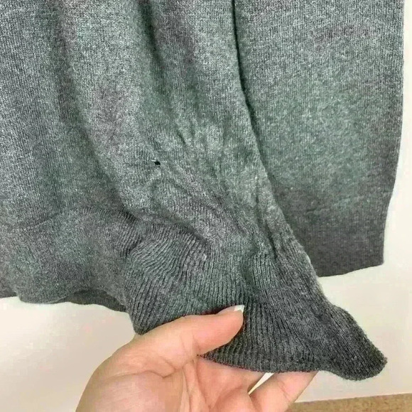 LOFT Grey lace Detail Longsleeve Swoop-Neck Crewneck Sweater WOMENS Small - Picture 2 of 6